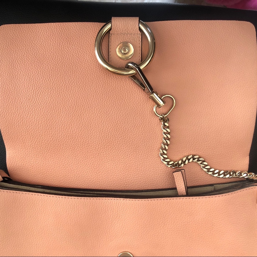 🌟SOLD🌟 CHLOE - Authentic Faye Medium Leather Bag - Picture 10 of 16